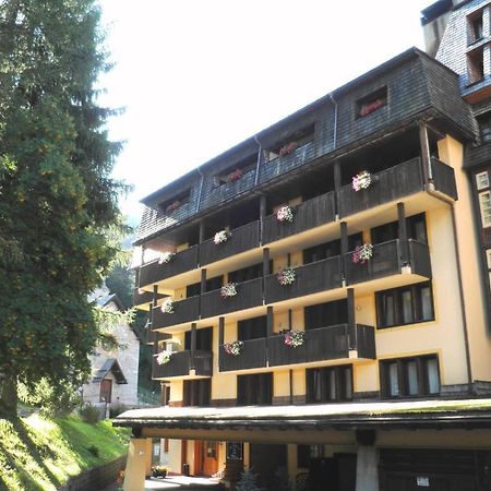 R.T.A. Hotel Des Alpes 2 Madonna Buitenkant foto