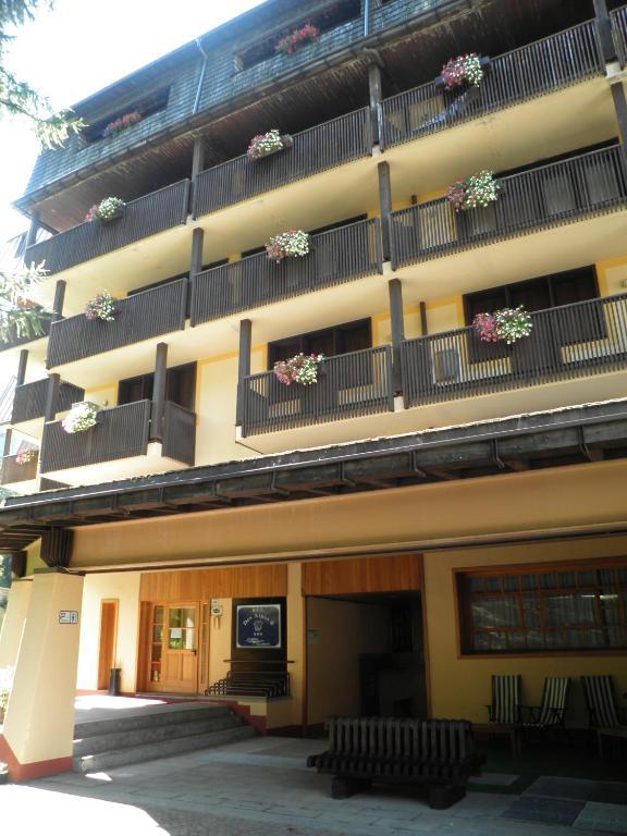 R.T.A. Hotel Des Alpes 2 Madonna Buitenkant foto