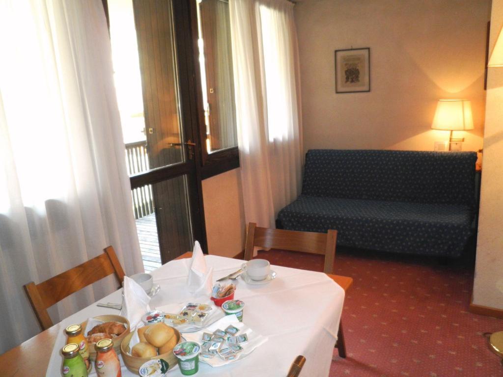 R.T.A. Hotel Des Alpes 2 Madonna Kamer foto