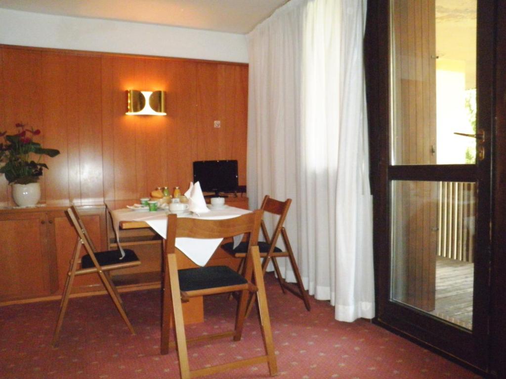 R.T.A. Hotel Des Alpes 2 Madonna Kamer foto