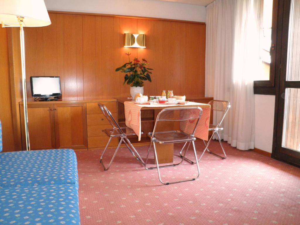R.T.A. Hotel Des Alpes 2 Madonna Kamer foto
