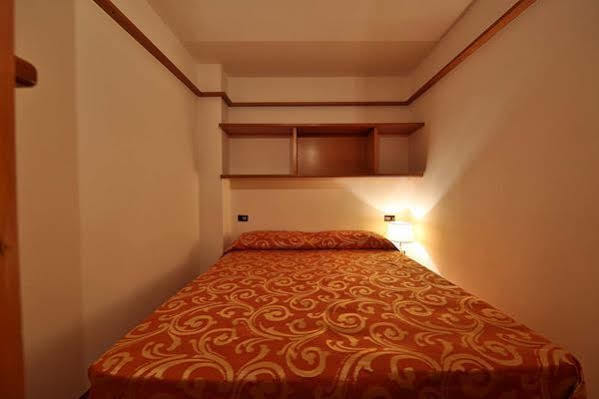 R.T.A. Hotel Des Alpes 2 Madonna Buitenkant foto